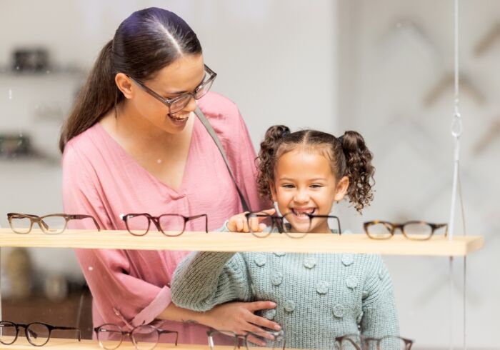 The-Benefits-of-Quality-Prescription-Glasses-for-Kids-700x490.jpg